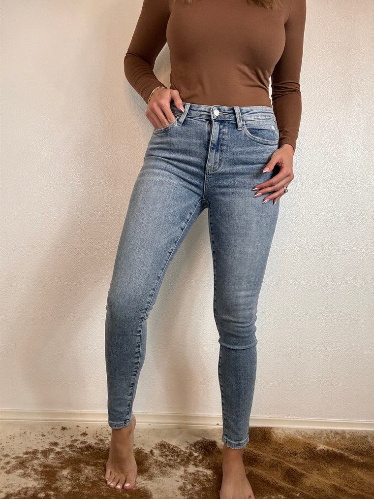 Haylie Skinny Jeans
